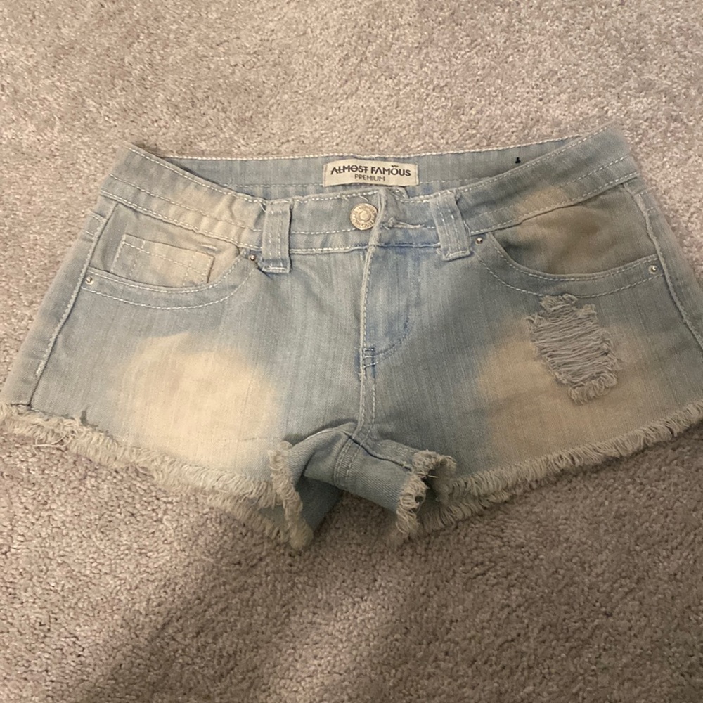 Light Denim Almost Famous Shorts. Low rise.